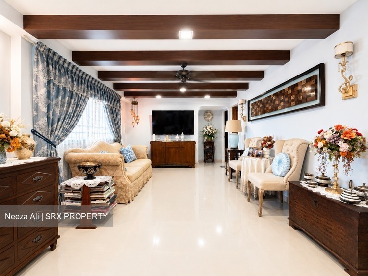 Tampines Street 42 (Tampines), HDB Executive #558510511